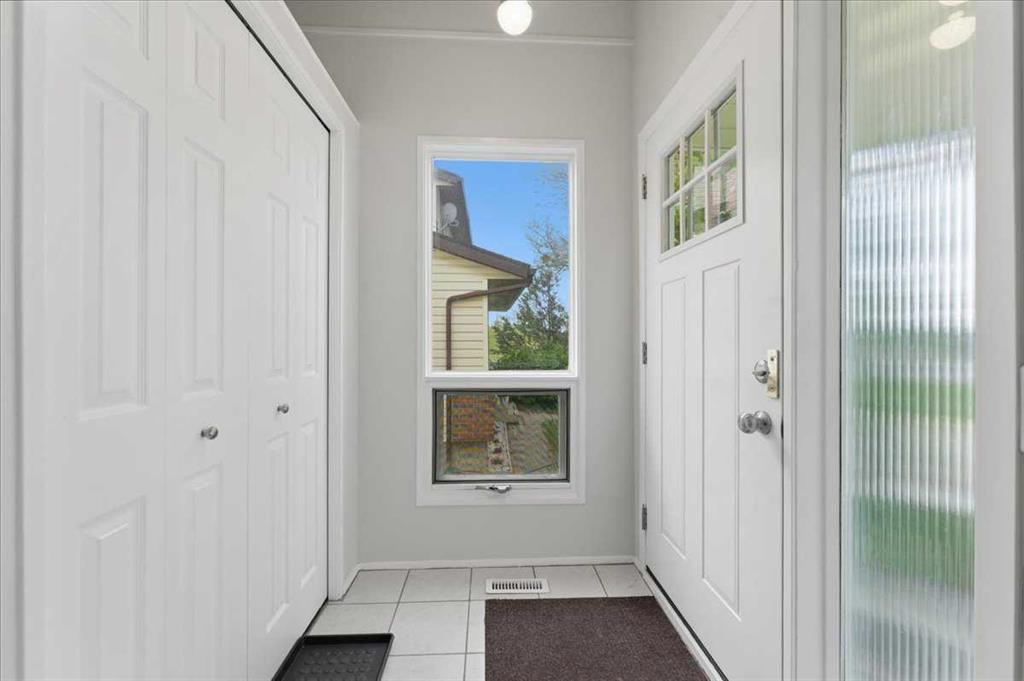 Picture for 148 Edgedale Way NW