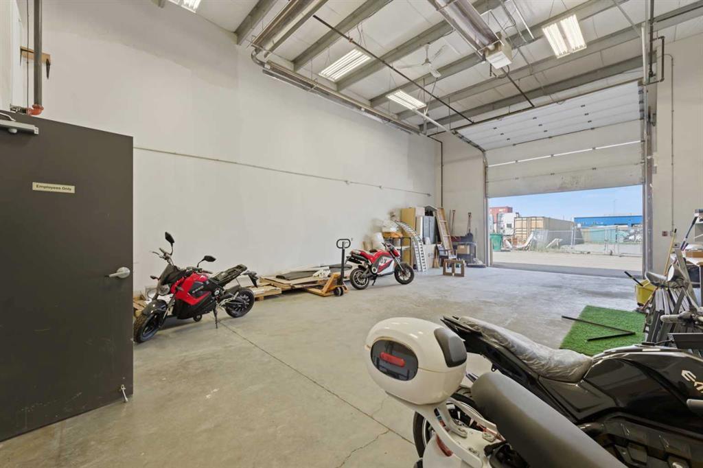 Picture for 7, 10 Wrangler Place SE