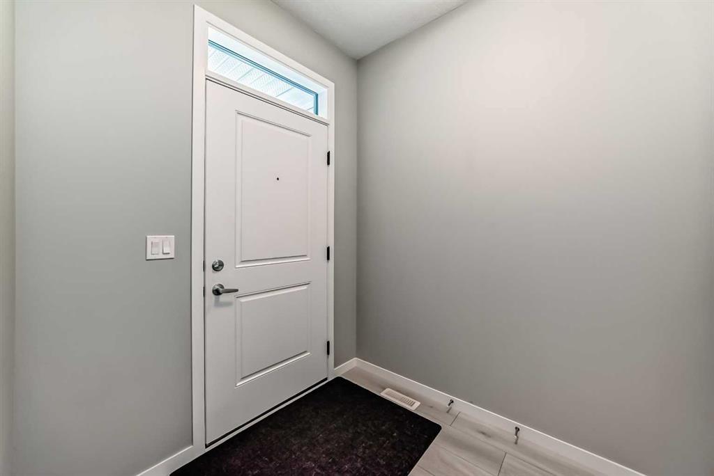 Picture for 984 Seton Circle SE
