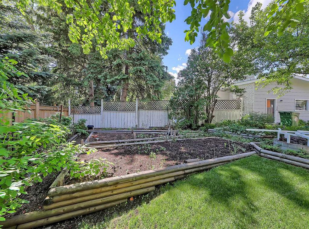 Picture for 10915 Willowglen Place SE