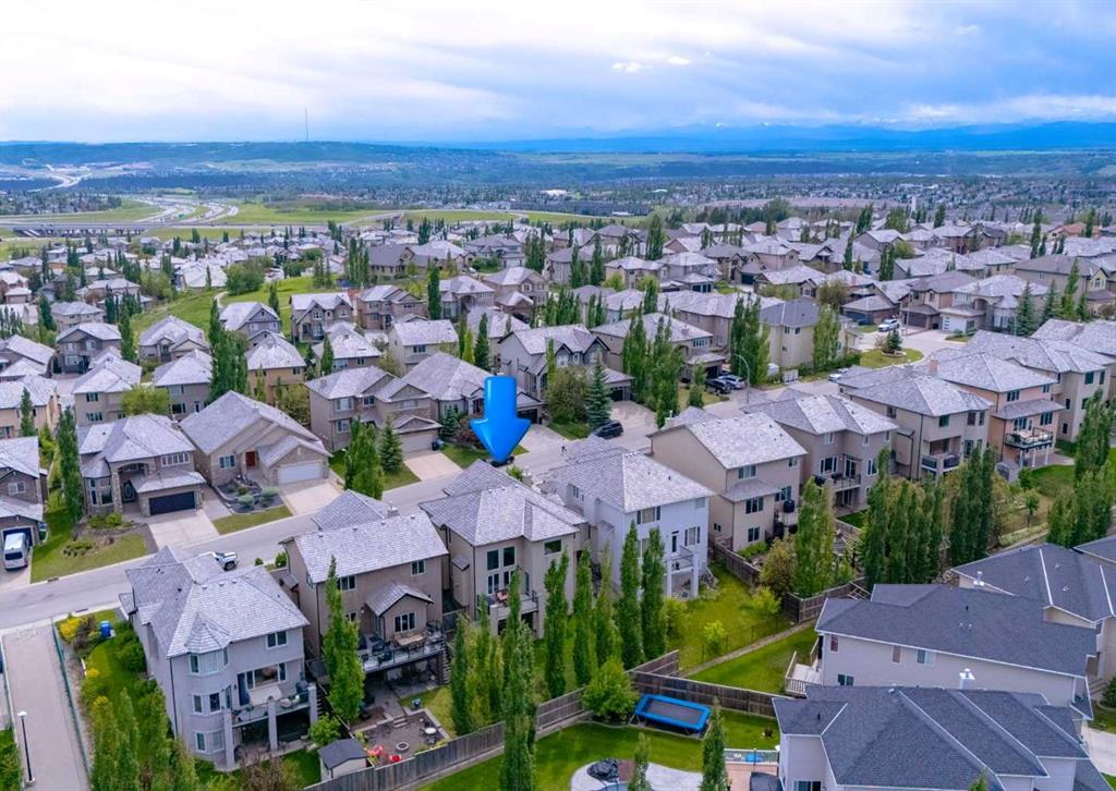 Picture for 98 Royal Ridge Mount NW