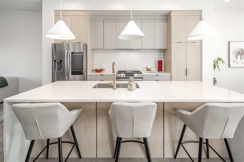 Picture for 2409B Richmond Road SW https://www.cirrealty.ca/reb/creb/33/A2266633_12.jpg