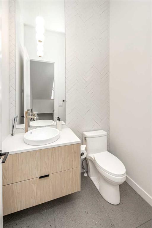 Picture for 2409B Richmond Road SW https://www.cirrealty.ca/reb/creb/33/A2266633_19.jpg