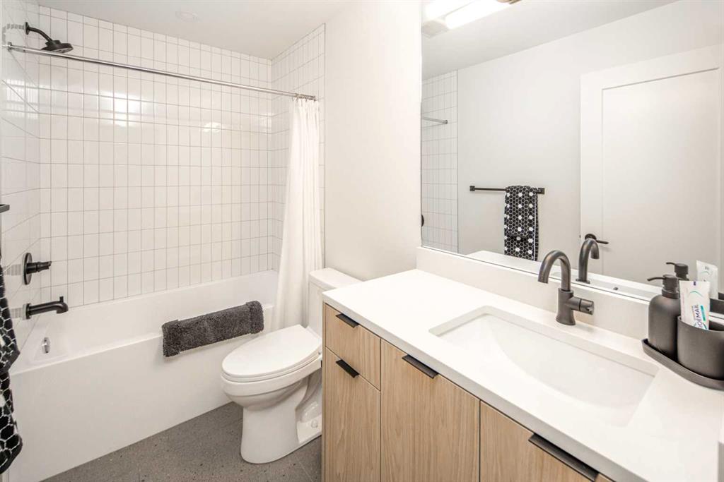 Picture for 2409B Richmond Road SW https://www.cirrealty.ca/reb/creb/33/A2266633_38.jpg