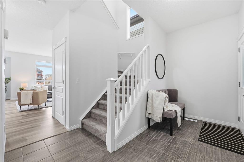 Picture for 1096 Hillcrest Lane SW