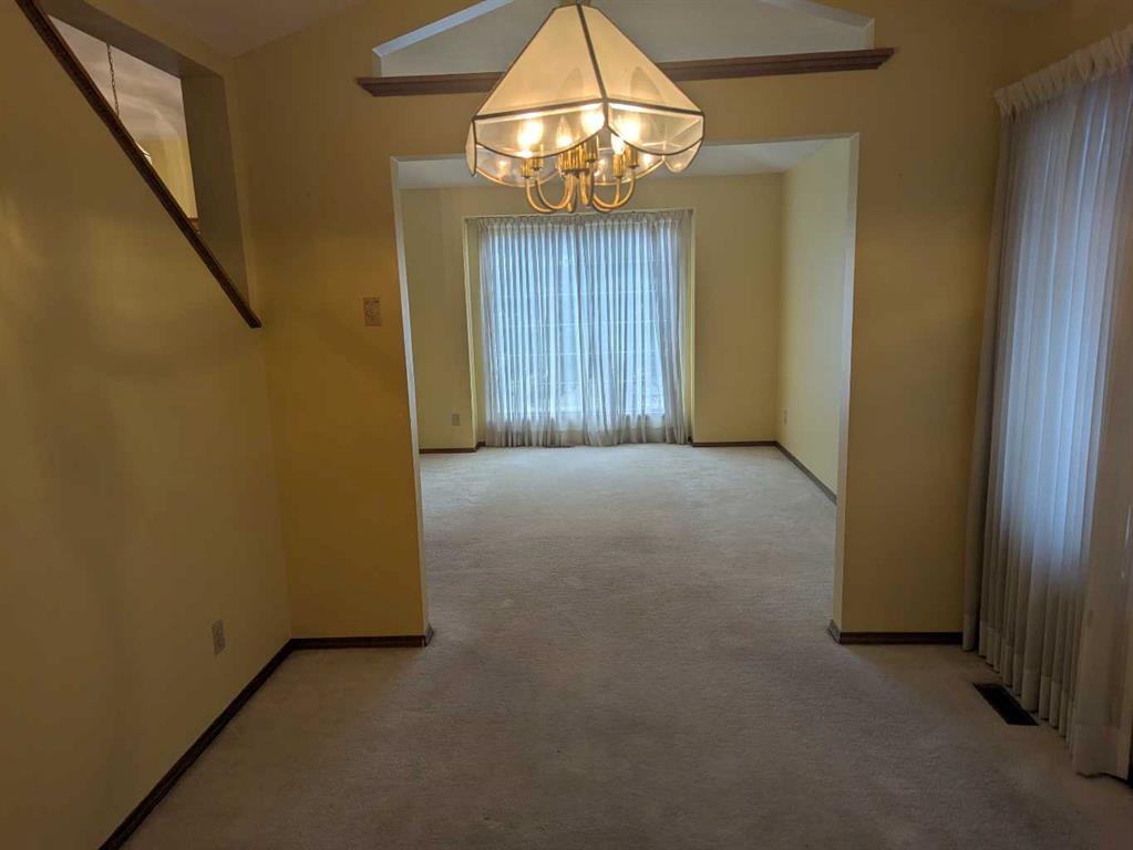 Picture for 165 Woodford Drive SW