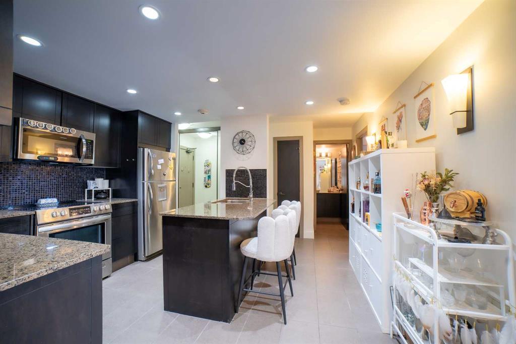 Picture for 404, 812 14 Avenue SW