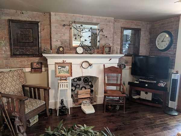 Picture for 1324 1 Street SW