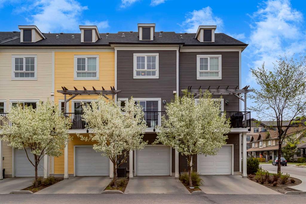 Picture for 215 Copperpond Common SE