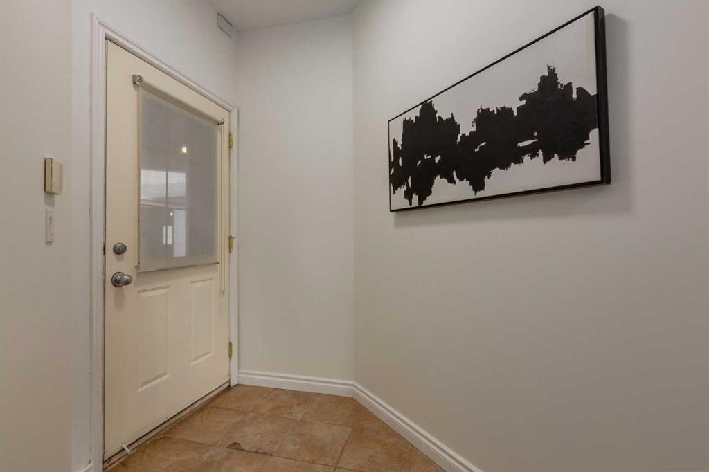 Picture for 1106, 1514 11 Street SW