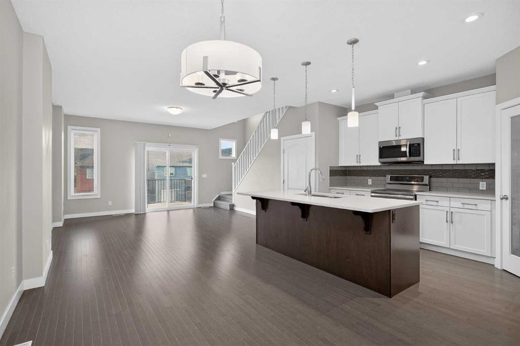 Picture for 130 Evanscrest Terrace NW