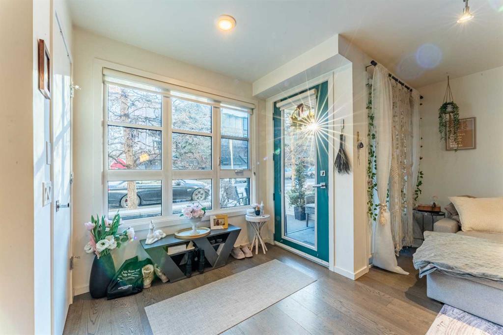 Picture for 103, 1719 9A Street SW