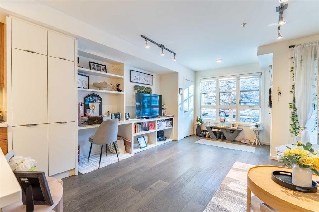 Picture for 103, 1719 9A Street SW