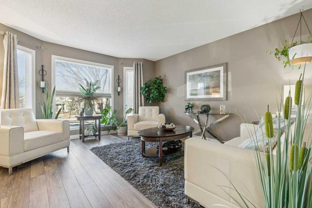 Picture for 11 Somervale Drive SW