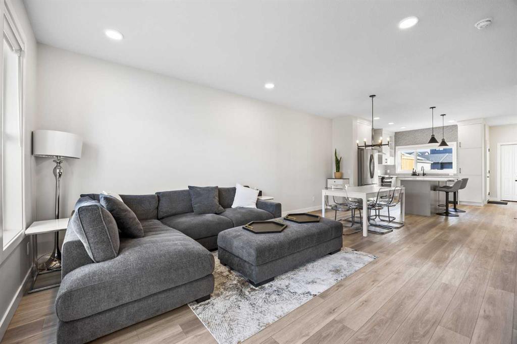 Picture for 211 Silverton Glen Crescent SW