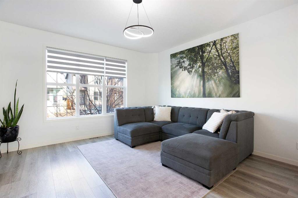 Picture for 247 Cranford Way SE