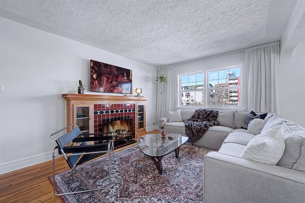 Picture for 11, 1125 17 Avenue SW