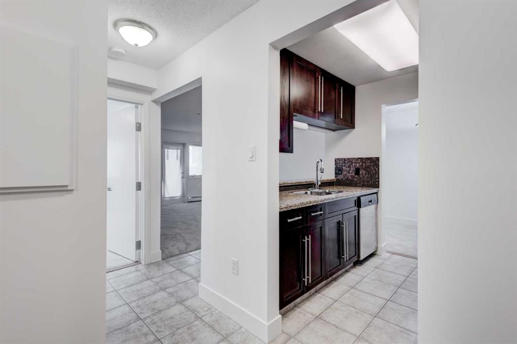 Picture for 117, 790 Kingsmere Crescent SW