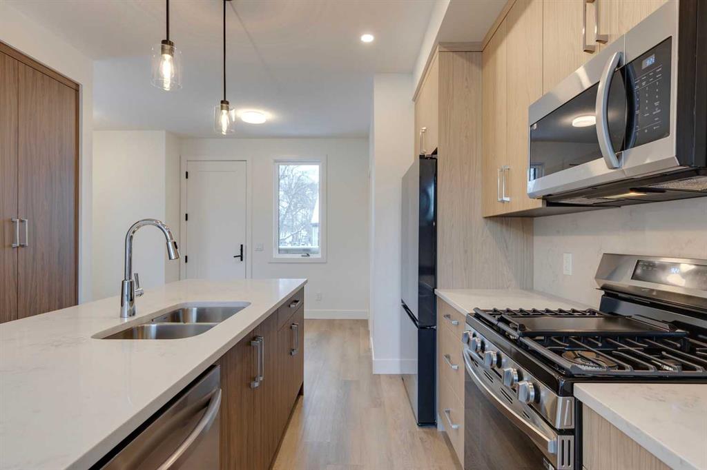 Picture for 2122 7 Street NW