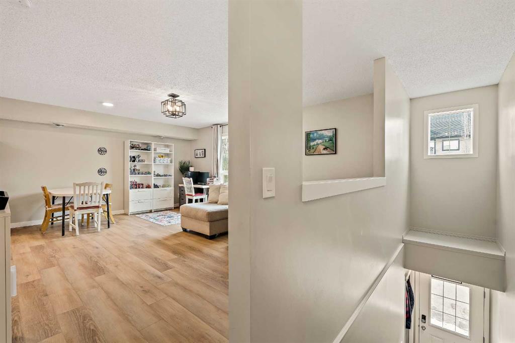 Picture for 1806, 140 Sagewood Boulevard SW