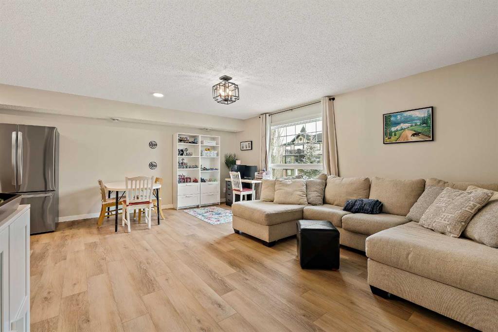 Picture for 1806, 140 Sagewood Boulevard SW