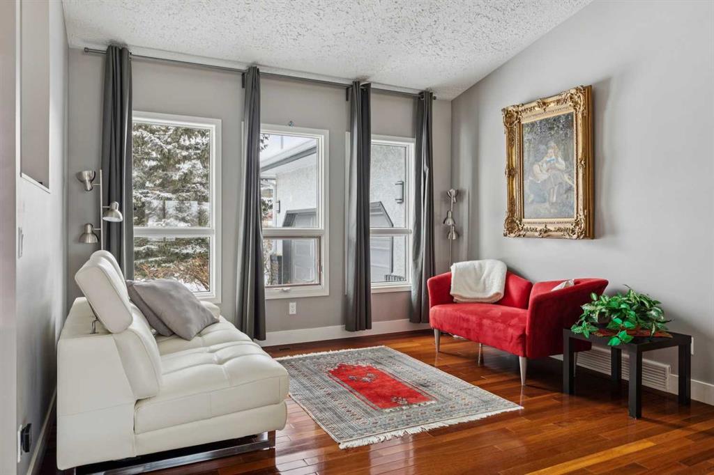 Picture for 231 Scimitar Bay NW