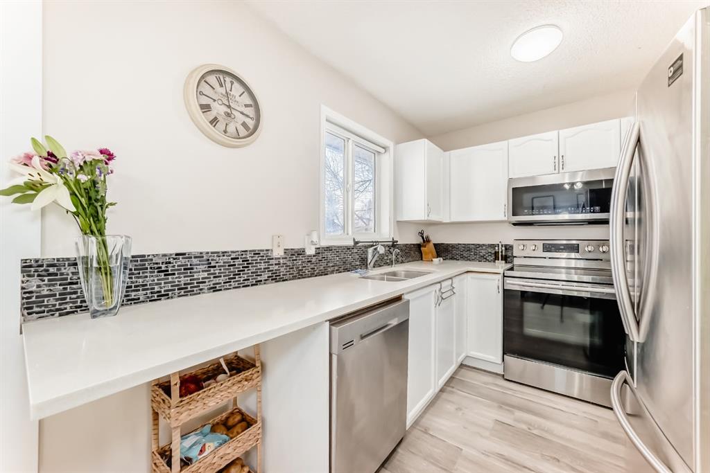 Picture for 16196 Shawbrooke Road SW