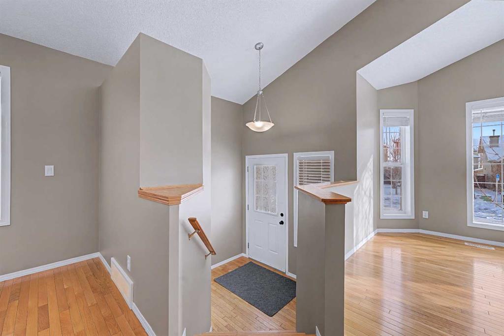 Picture for 522 Evermeadow Road SW