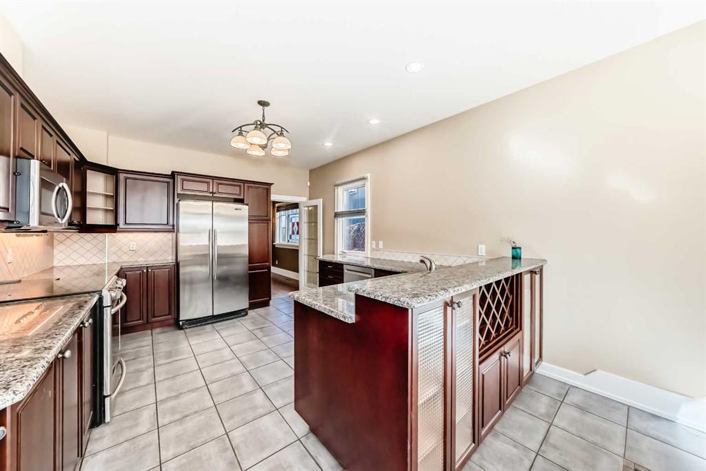 Picture for 452 13 Street NW