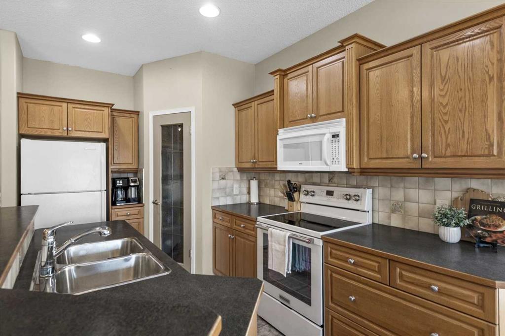 Picture for 122 West Terrace Place 