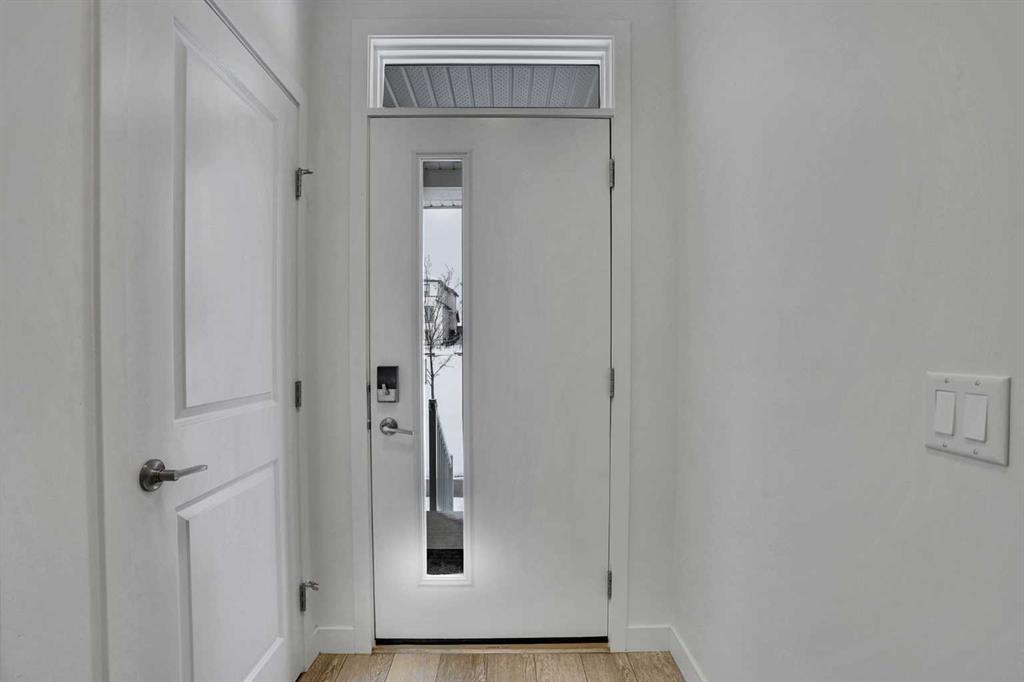 Picture for 26 Amblehurst Path NW