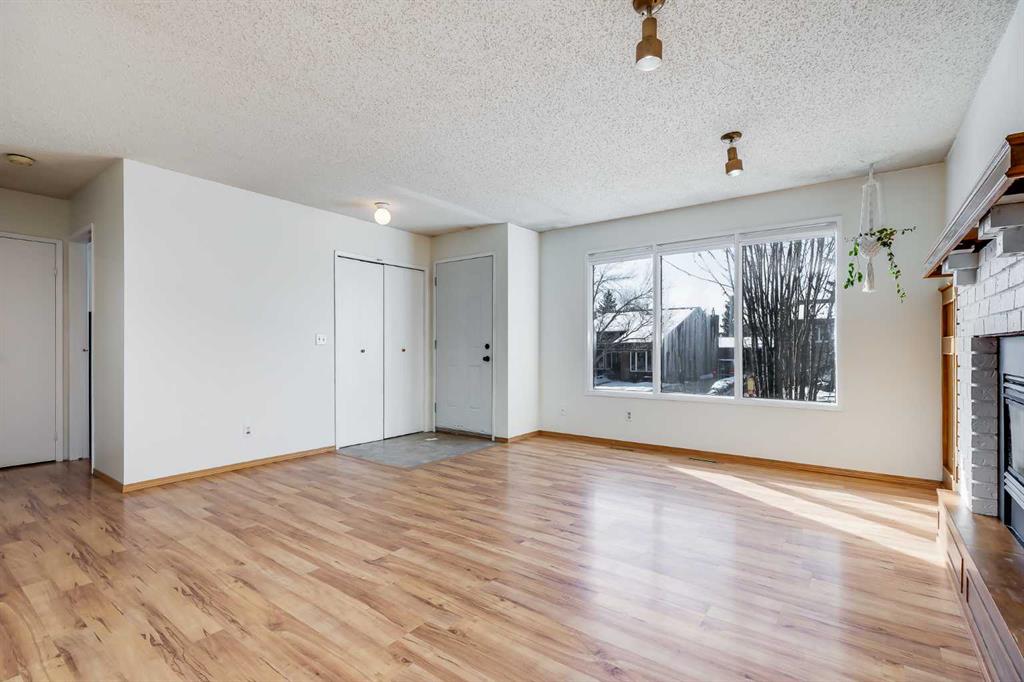 Picture for 21 Mountain Circle SE
