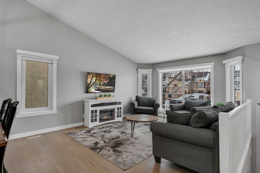 Picture for 54 Hidden Vale Court NW