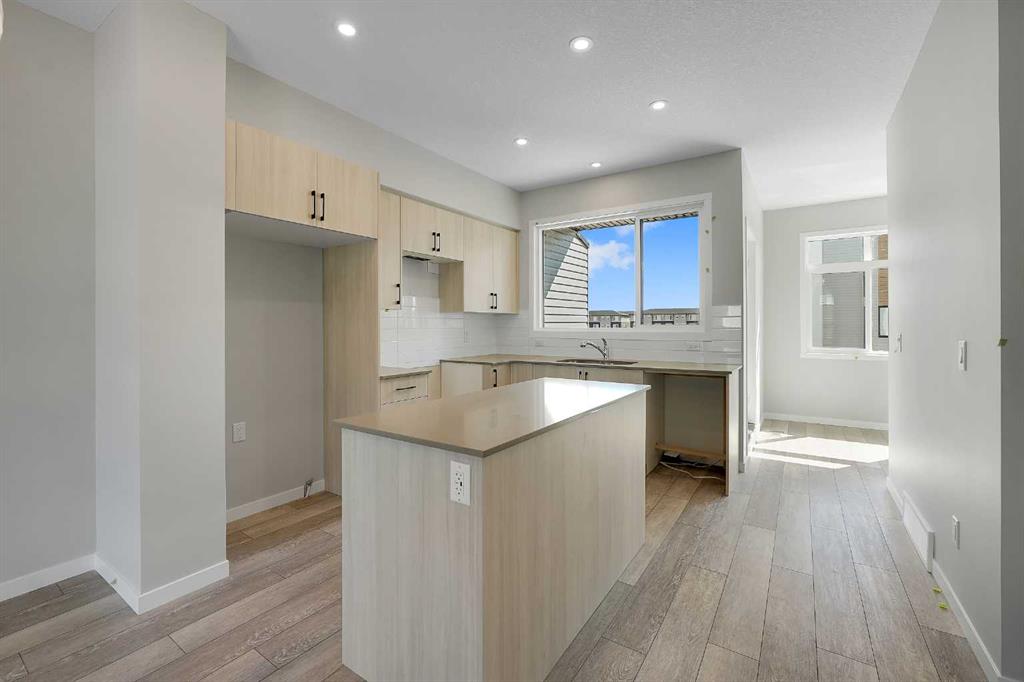 Picture for 103, 1350 Cornerstone Street NE