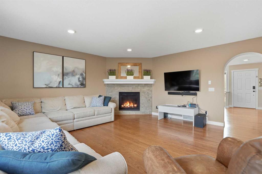 Picture for 444 Douglas Glen Close SE