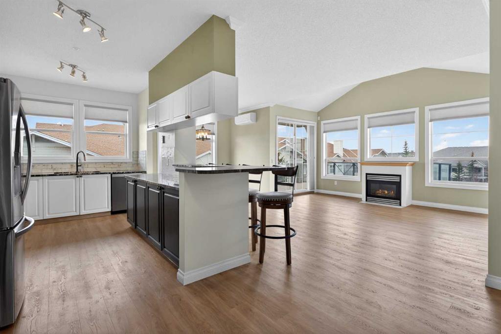 Picture for 2327, 1010 Arbour Lake Road NW