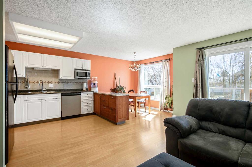 Picture for 240 27 Avenue NW