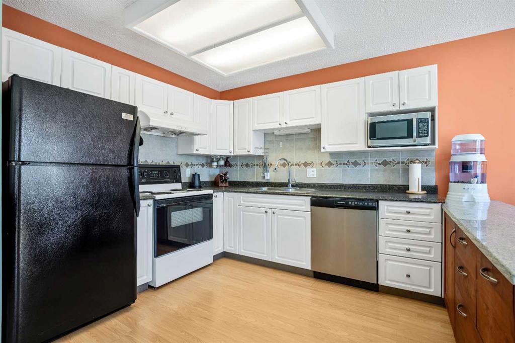 Picture for 240 27 Avenue NW