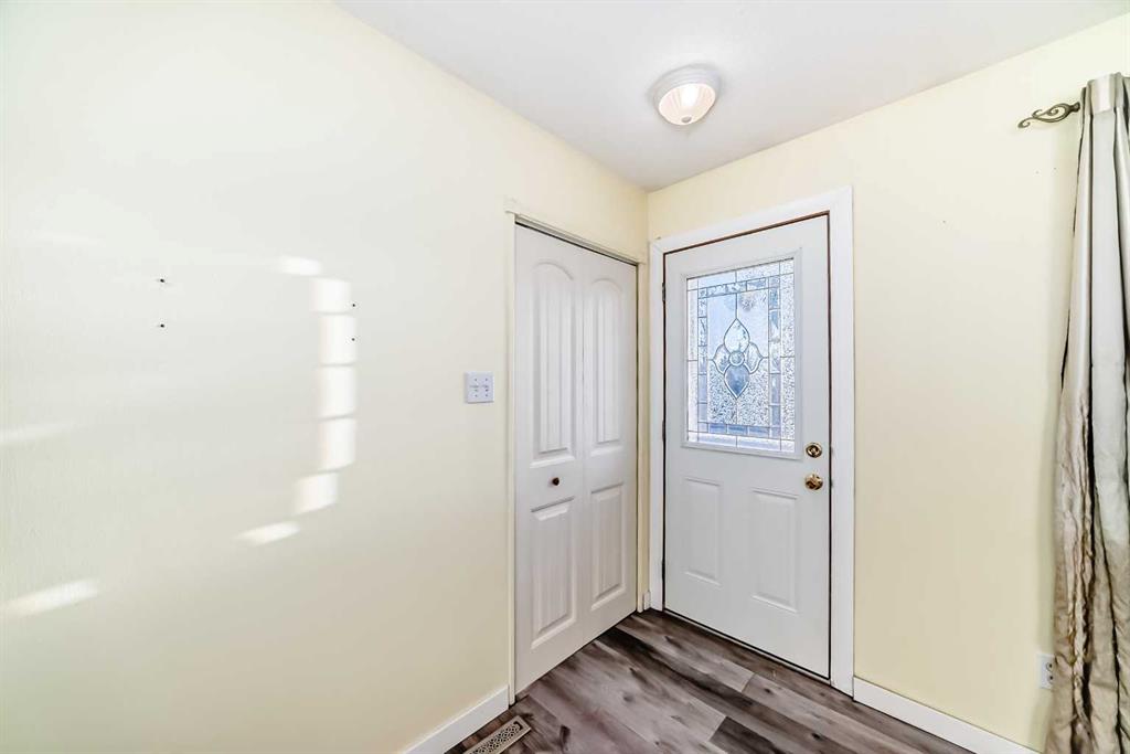 Picture for 1511 43 Street SE