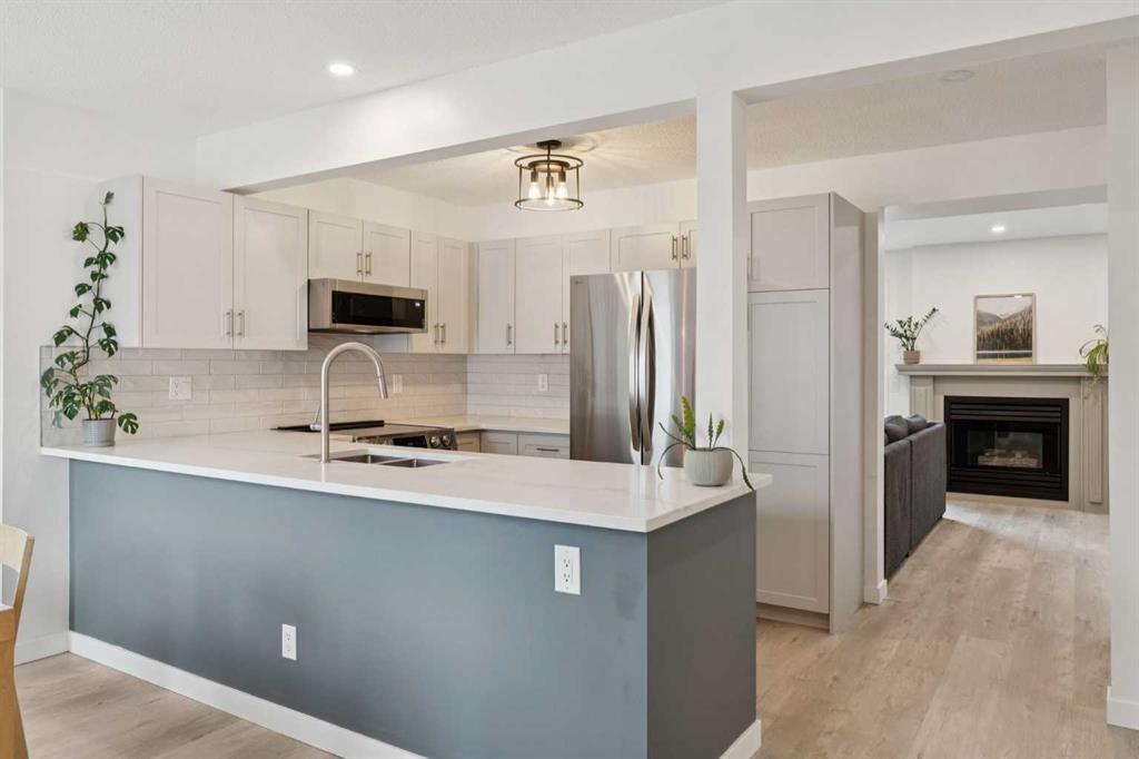 Picture for 92 Scenic Gardens NW