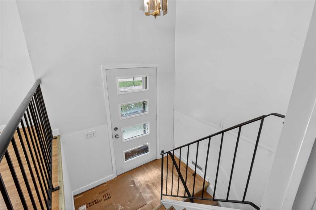 Picture for 900 Abbeydale Drive NE