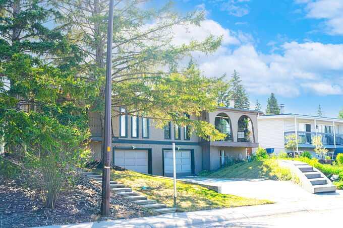 Picture for 801 Canfield Way SW