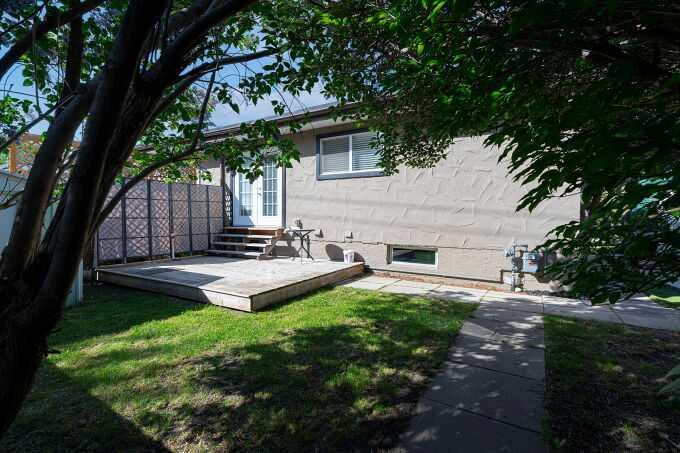 Picture for 801 Canfield Way SW