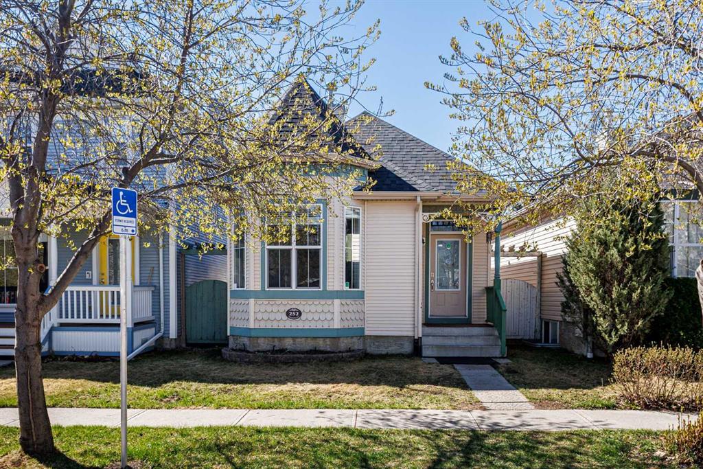 Picture for 252 Prestwick Heights SE