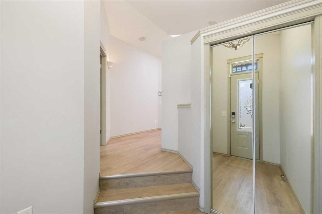 Picture for 252 Prestwick Heights SE