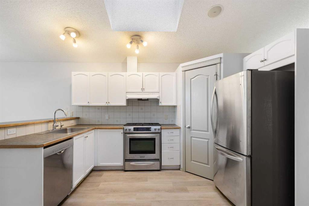 Picture for 252 Prestwick Heights SE