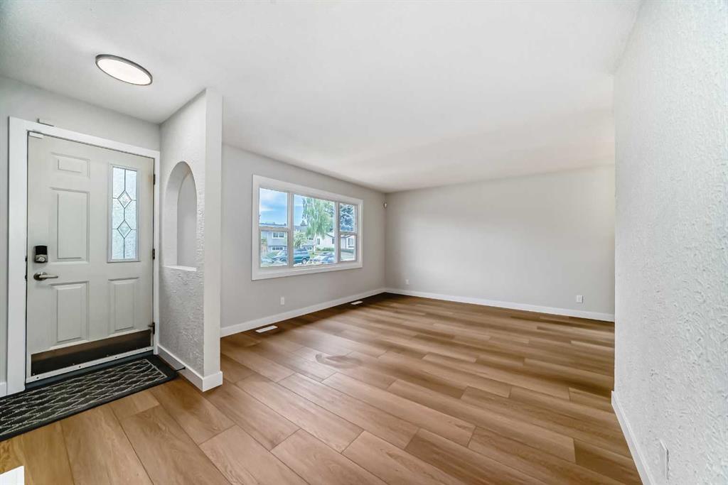 Picture for 4607 Marwood Way NE
