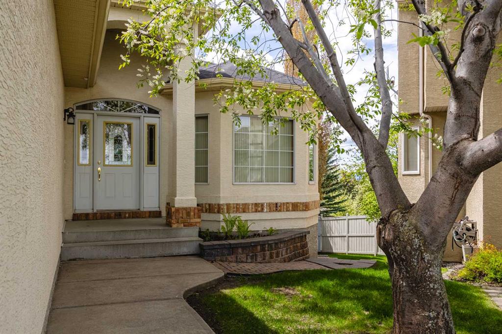 Picture for 121 Scenic View Bay NW