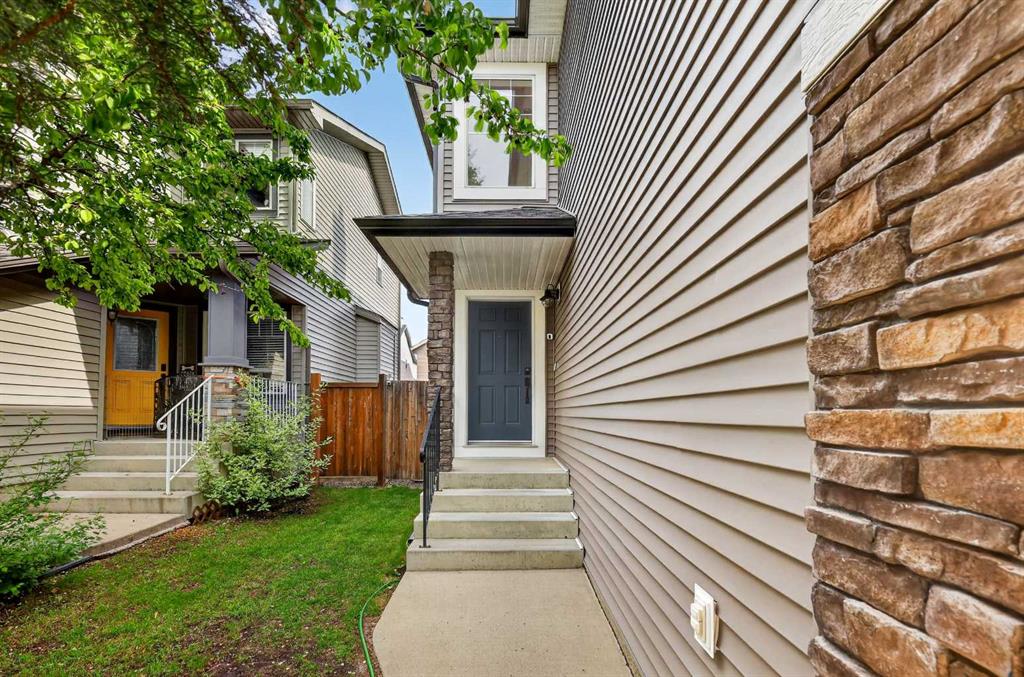 Picture for 32 Everglen Grove SW