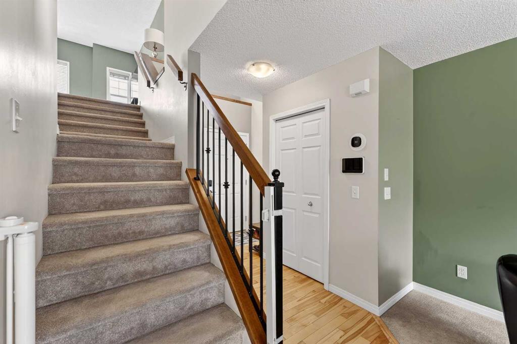 Picture for 32 Everglen Grove SW